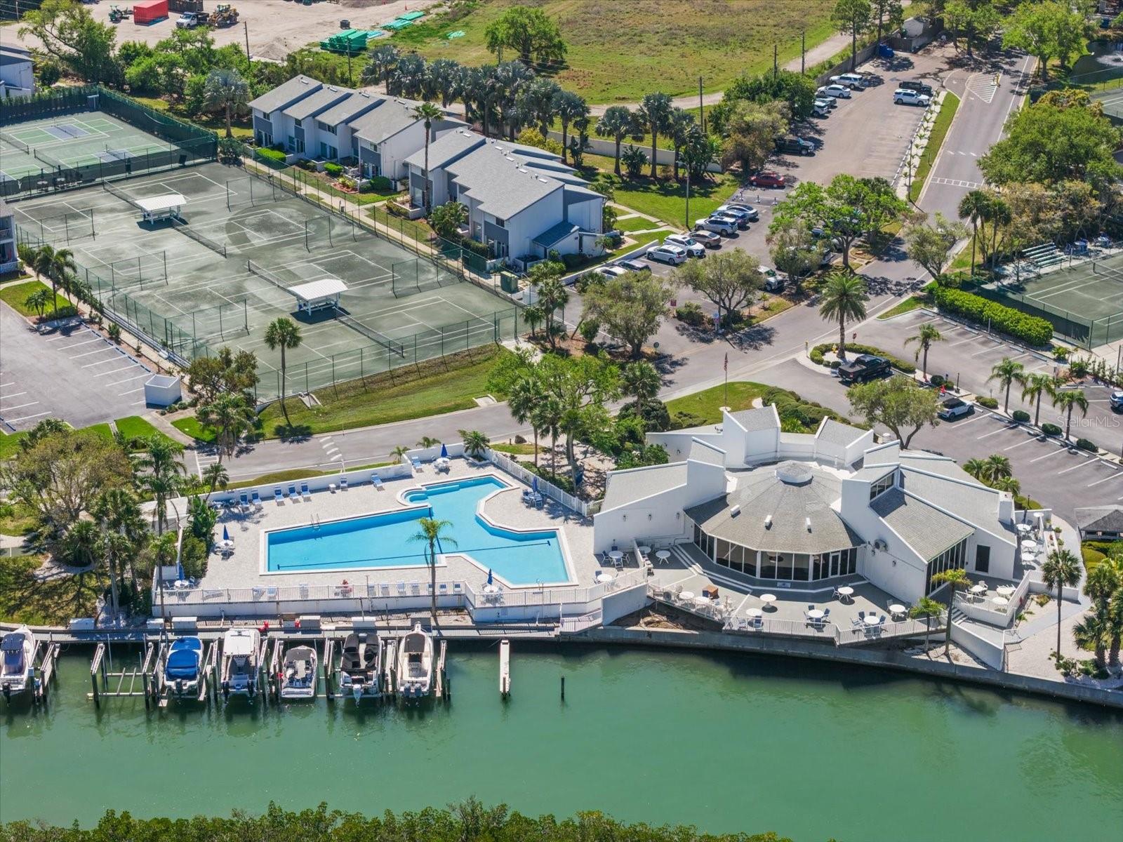 Image 35 of 41 For 11510 Shipwatch Drive 1373