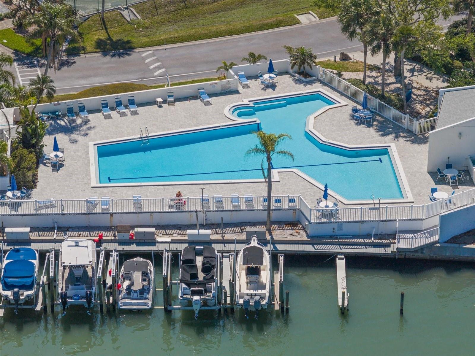 Image 36 of 41 For 11510 Shipwatch Drive 1373