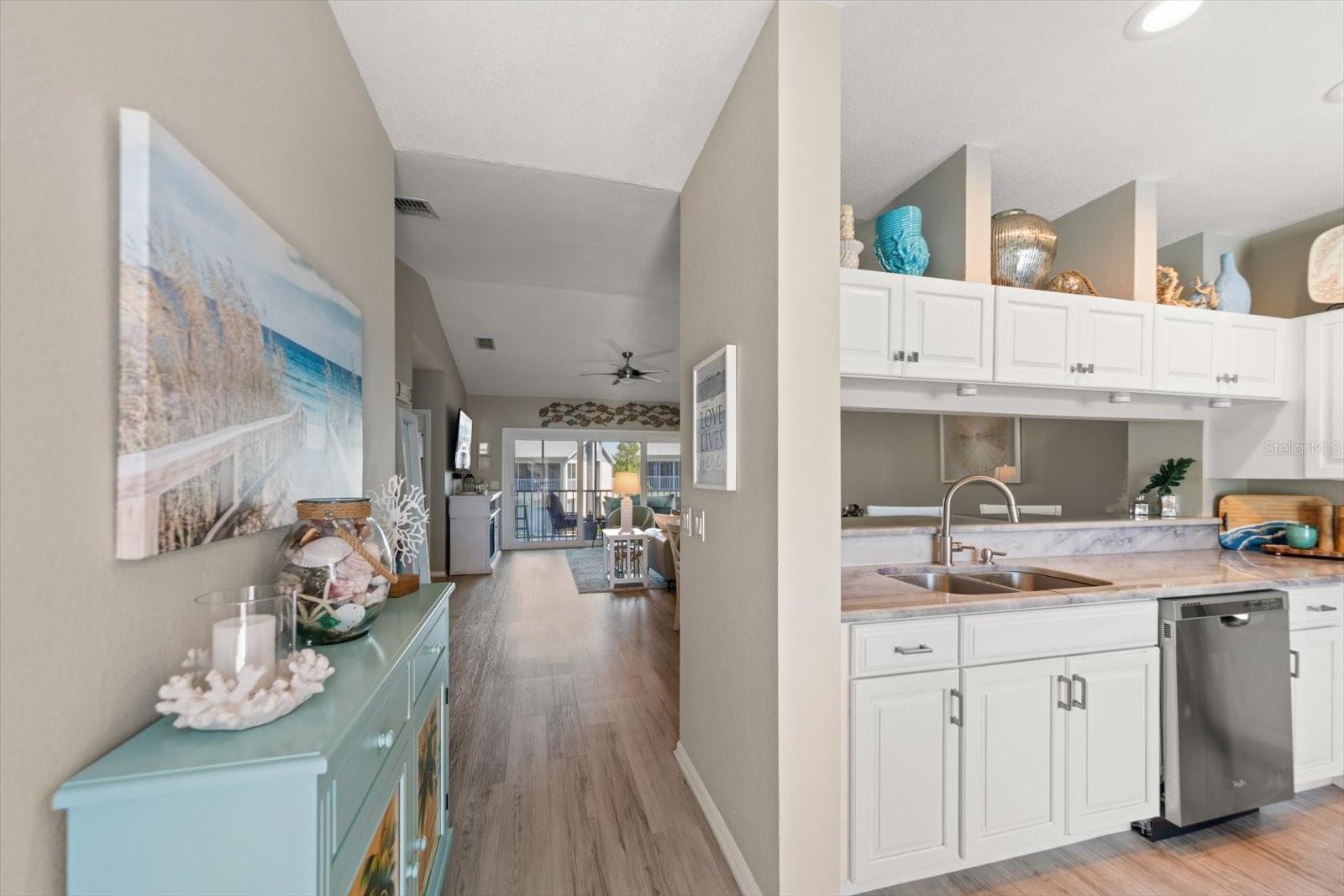 Image 6 of 41 For 11510 Shipwatch Drive 1373