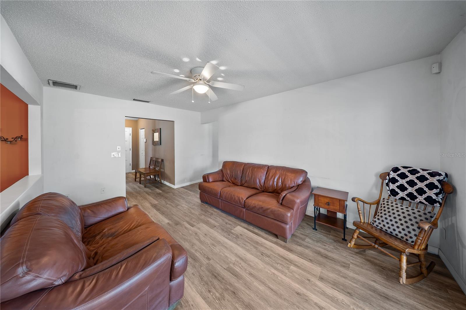 Image 22 of 28 For 6908 Spanish Moss Circle