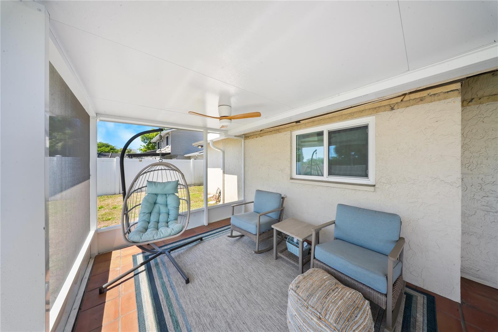 Image 24 of 28 For 6908 Spanish Moss Circle