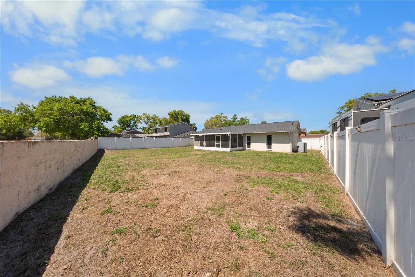 Image 27 of 28 For 6908 Spanish Moss Circle