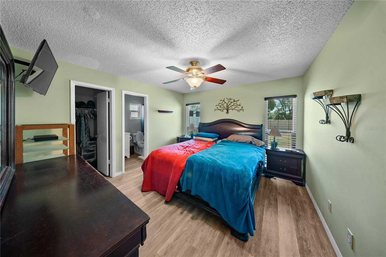 Image 8 of 28 For 6908 Spanish Moss Circle