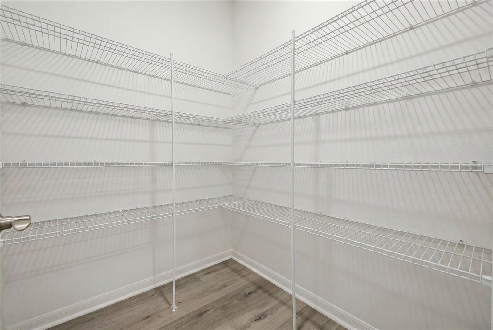 Listing photo id 13 for 7792 Notched Pine Bend