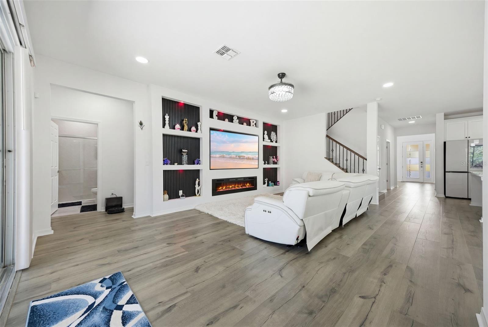 Listing photo id 19 for 7792 Notched Pine Bend