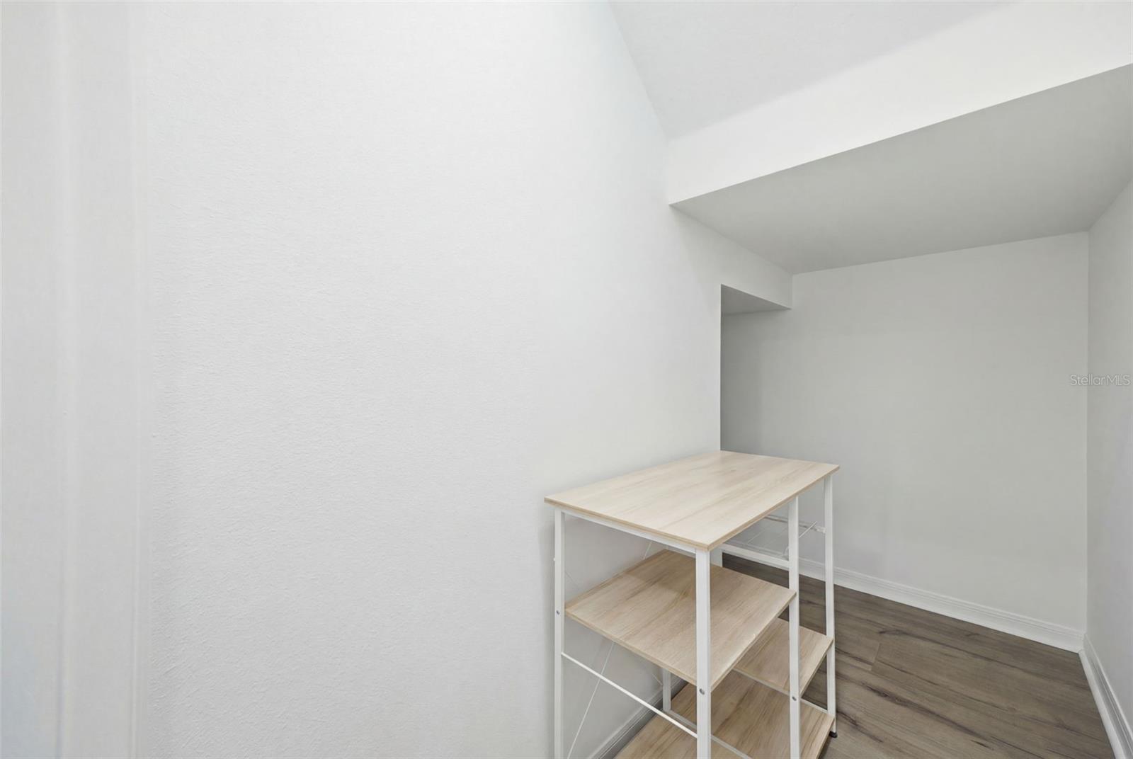 Listing photo id 24 for 7792 Notched Pine Bend