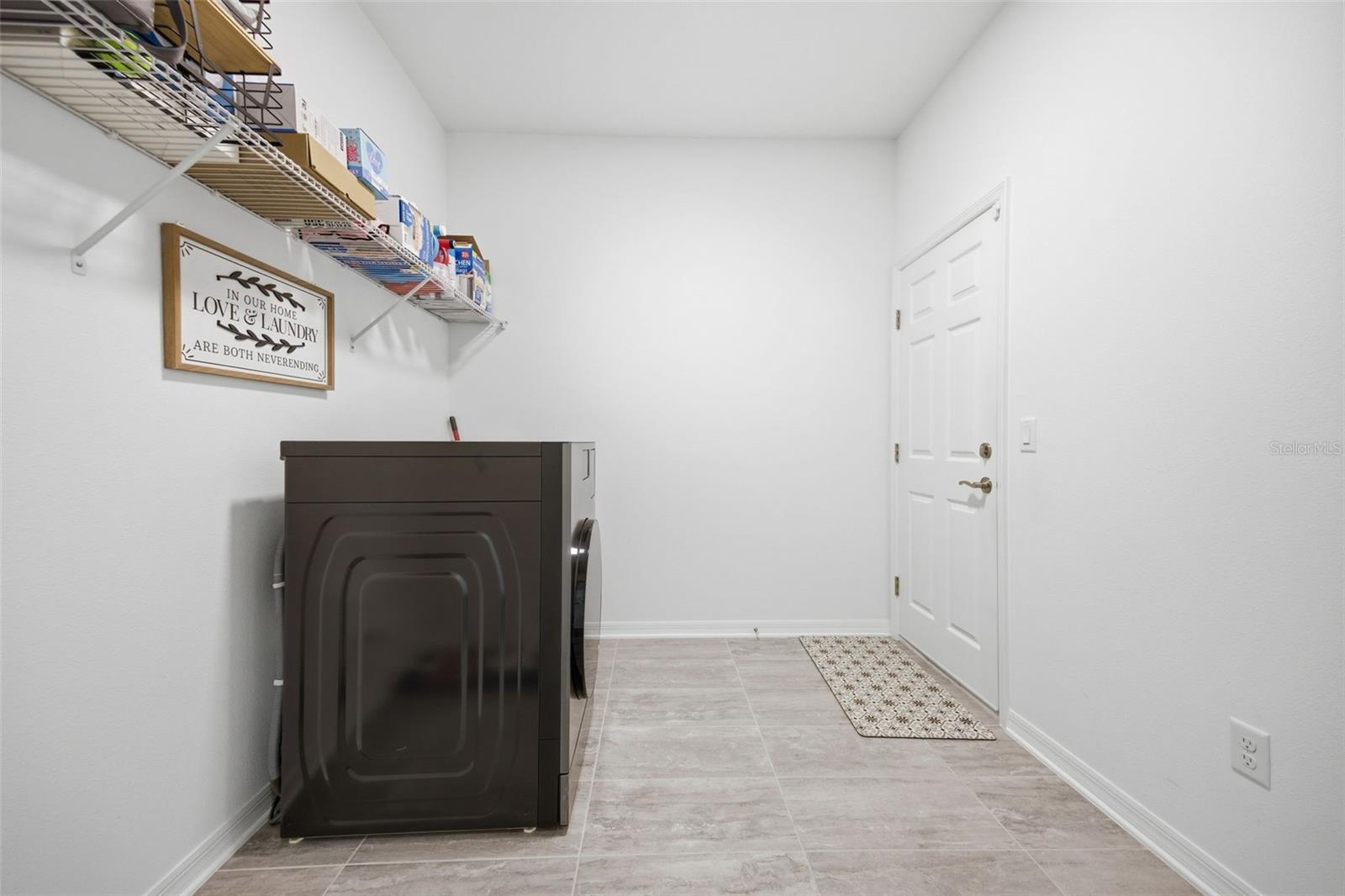 Listing photo id 29 for 7792 Notched Pine Bend