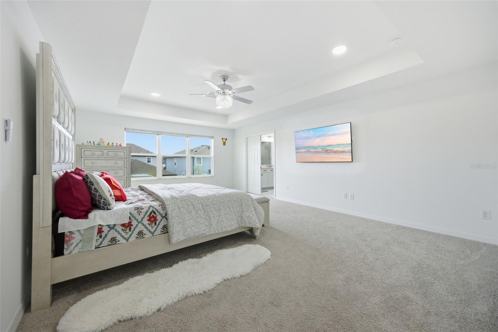 Listing photo id 50 for 7792 Notched Pine Bend