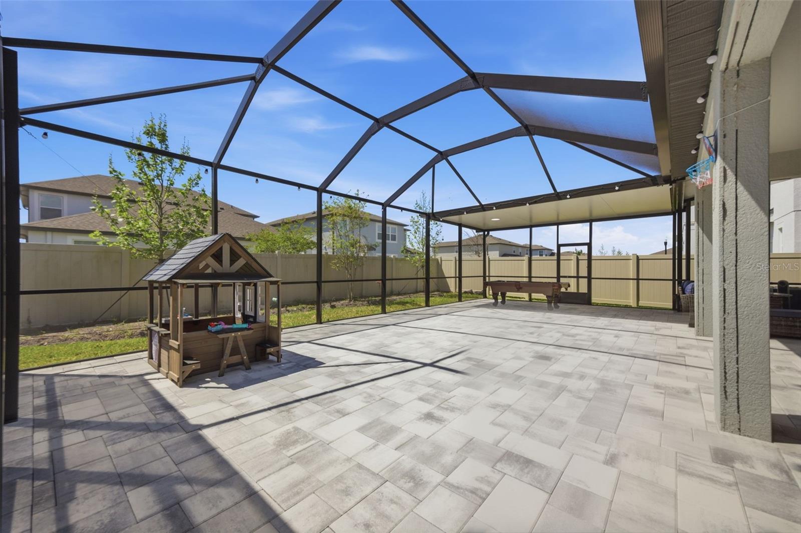 Listing photo id 58 for 7792 Notched Pine Bend