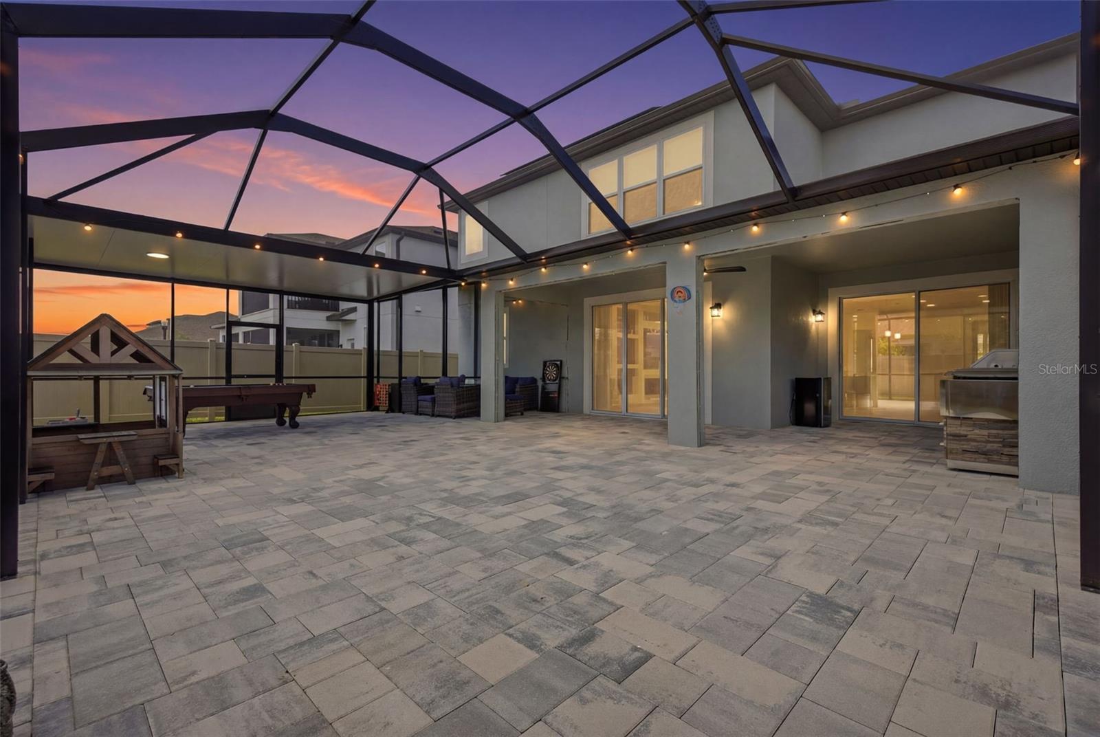 Listing photo id 64 for 7792 Notched Pine Bend