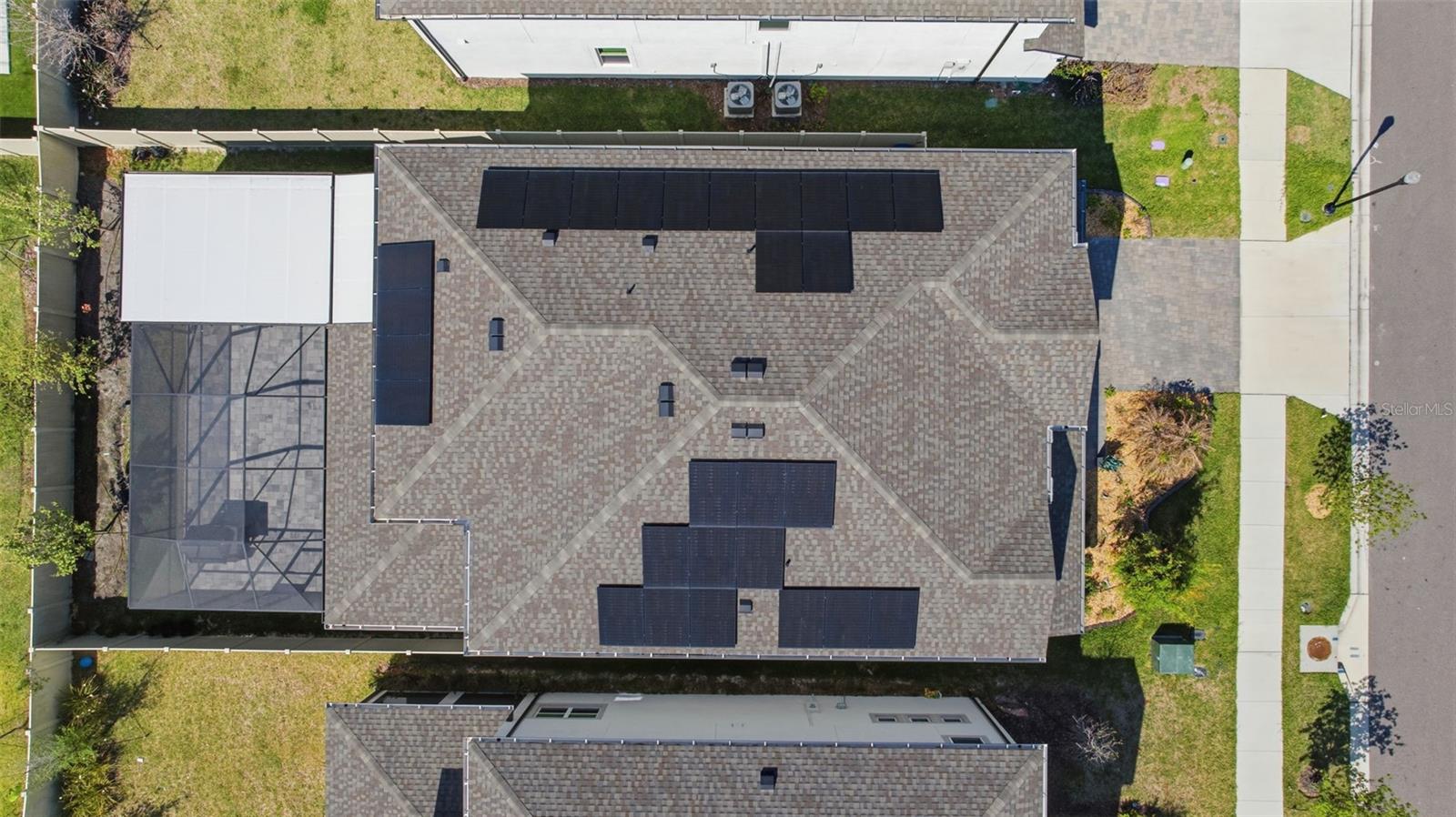 Listing photo id 74 for 7792 Notched Pine Bend