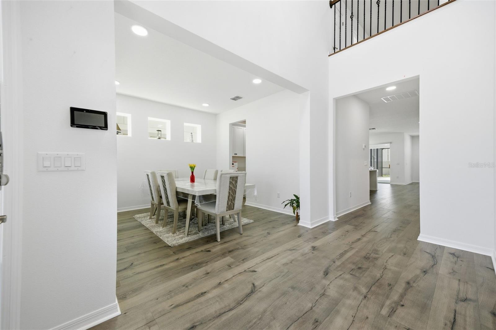 Listing photo id 6 for 7792 Notched Pine Bend