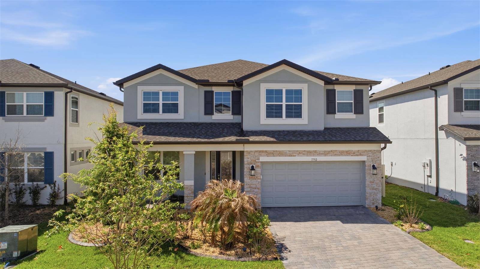 Listing photo id 80 for 7792 Notched Pine Bend