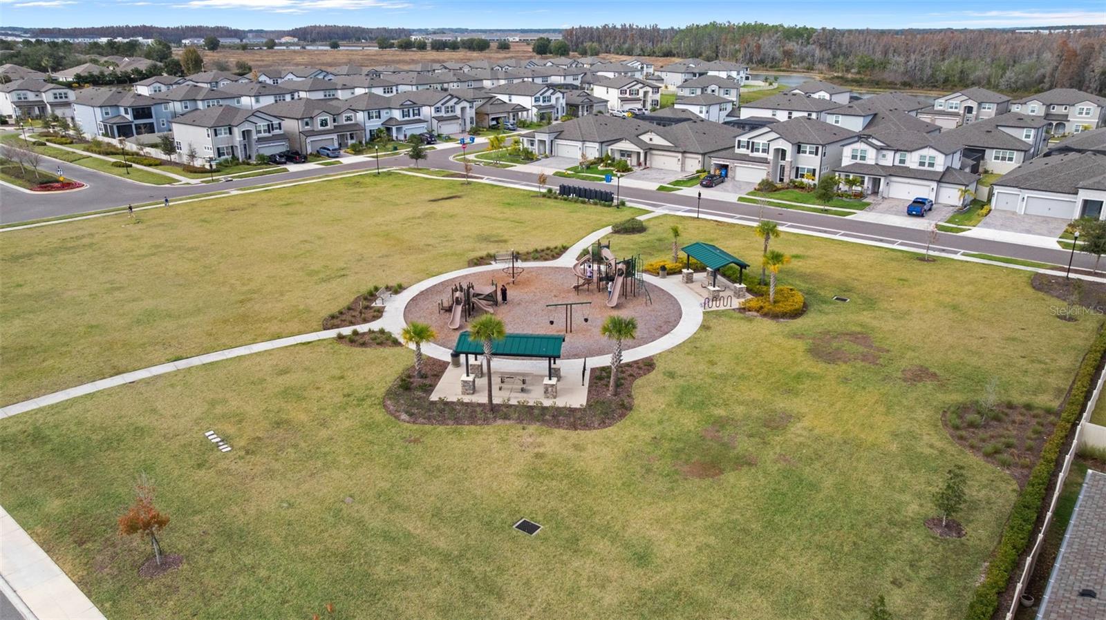 Listing photo id 85 for 7792 Notched Pine Bend