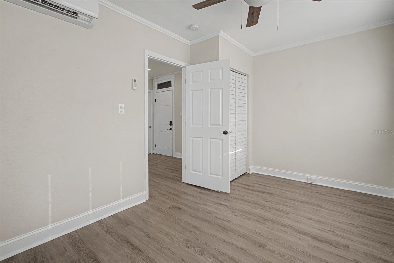 Image 10 of 17 For 517 Columbia Drive 20