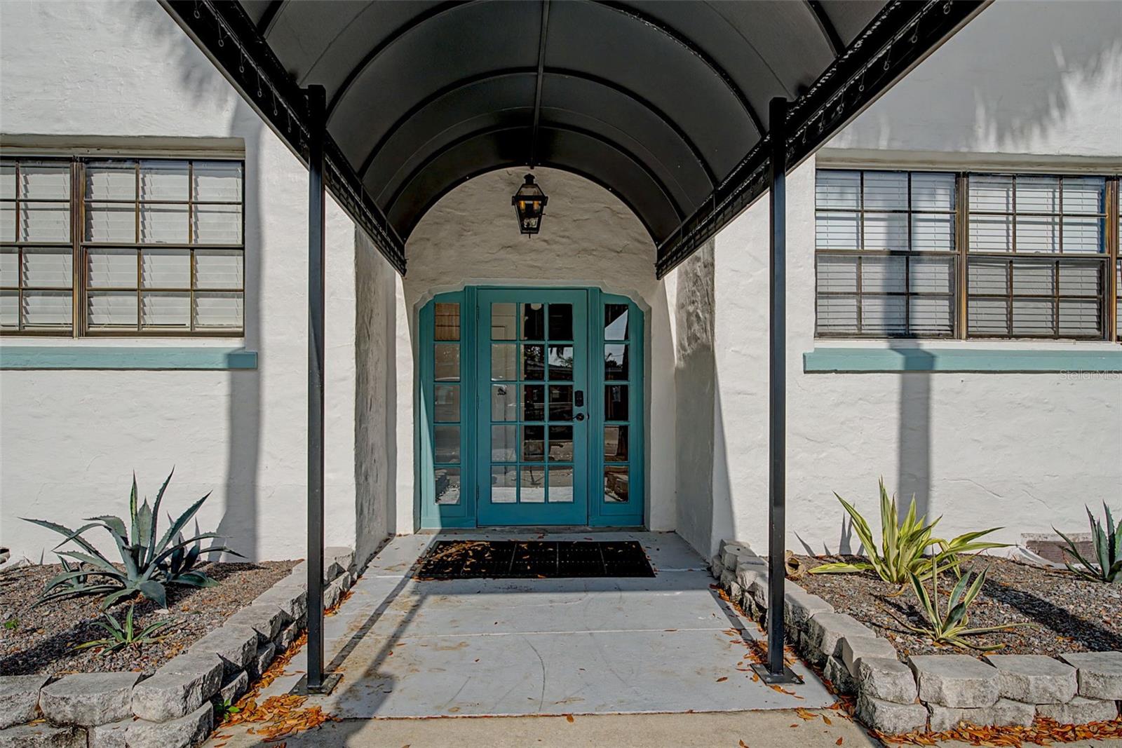 Image 2 of 17 For 517 Columbia Drive 20