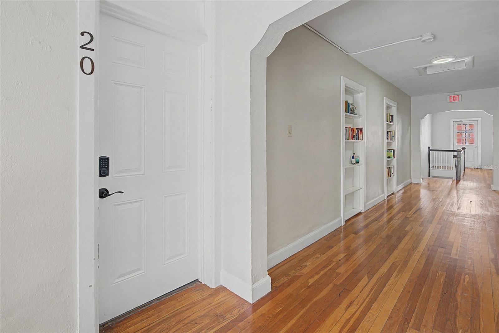 Image 3 of 17 For 517 Columbia Drive 20