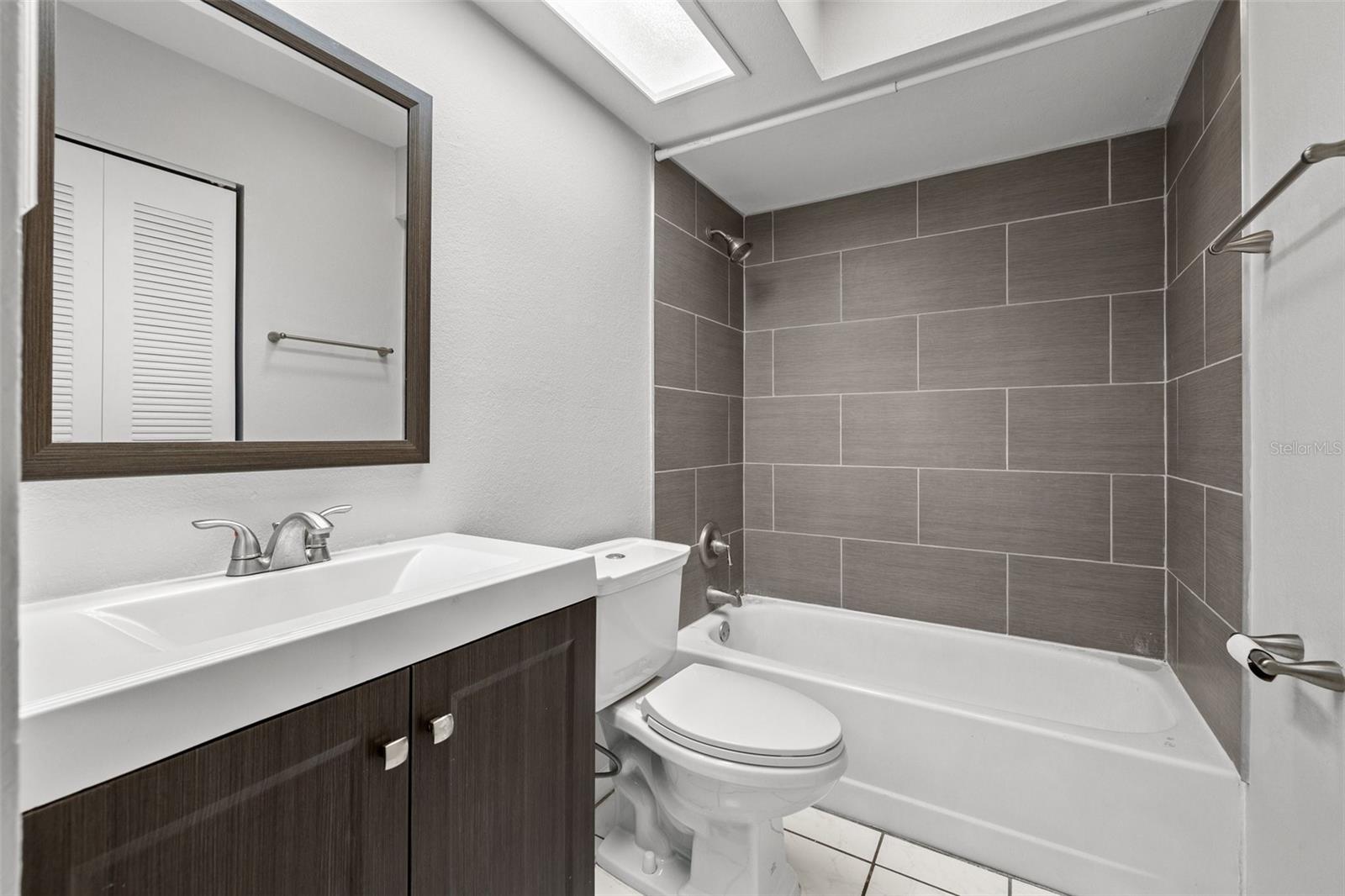 Image 16 of 23 For 2715 63rd Terrace N B