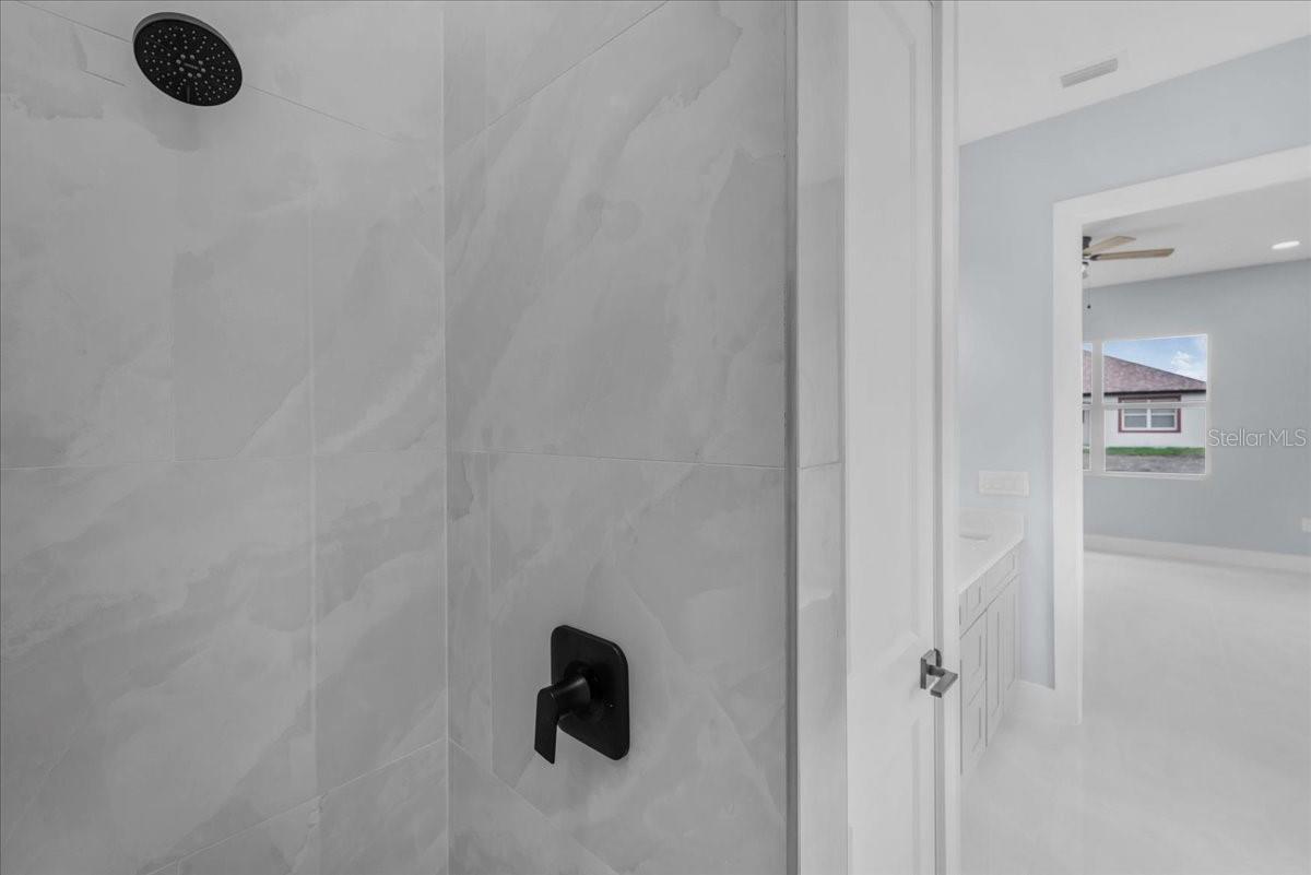 Image 30 of 43 For 1926 Tryon Court