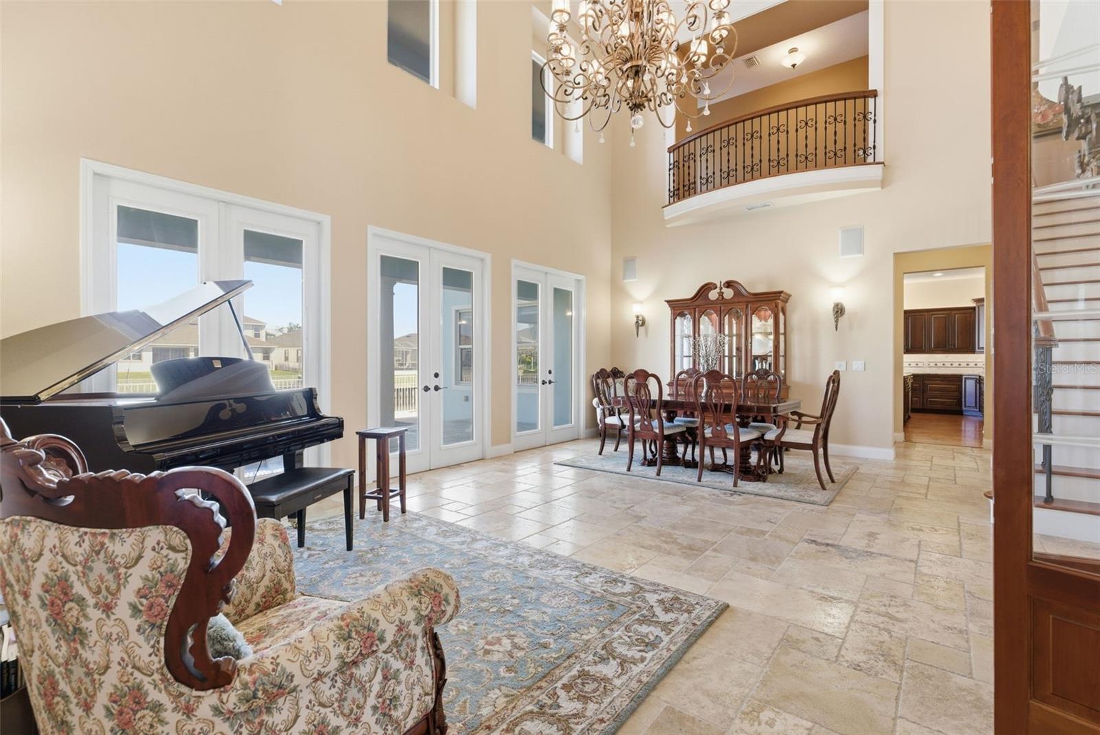 Image 13 of 92 For 715 Islebay Drive