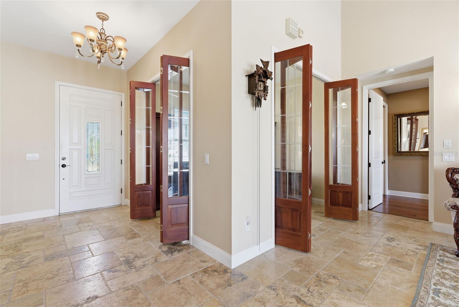 Image 14 of 92 For 715 Islebay Drive