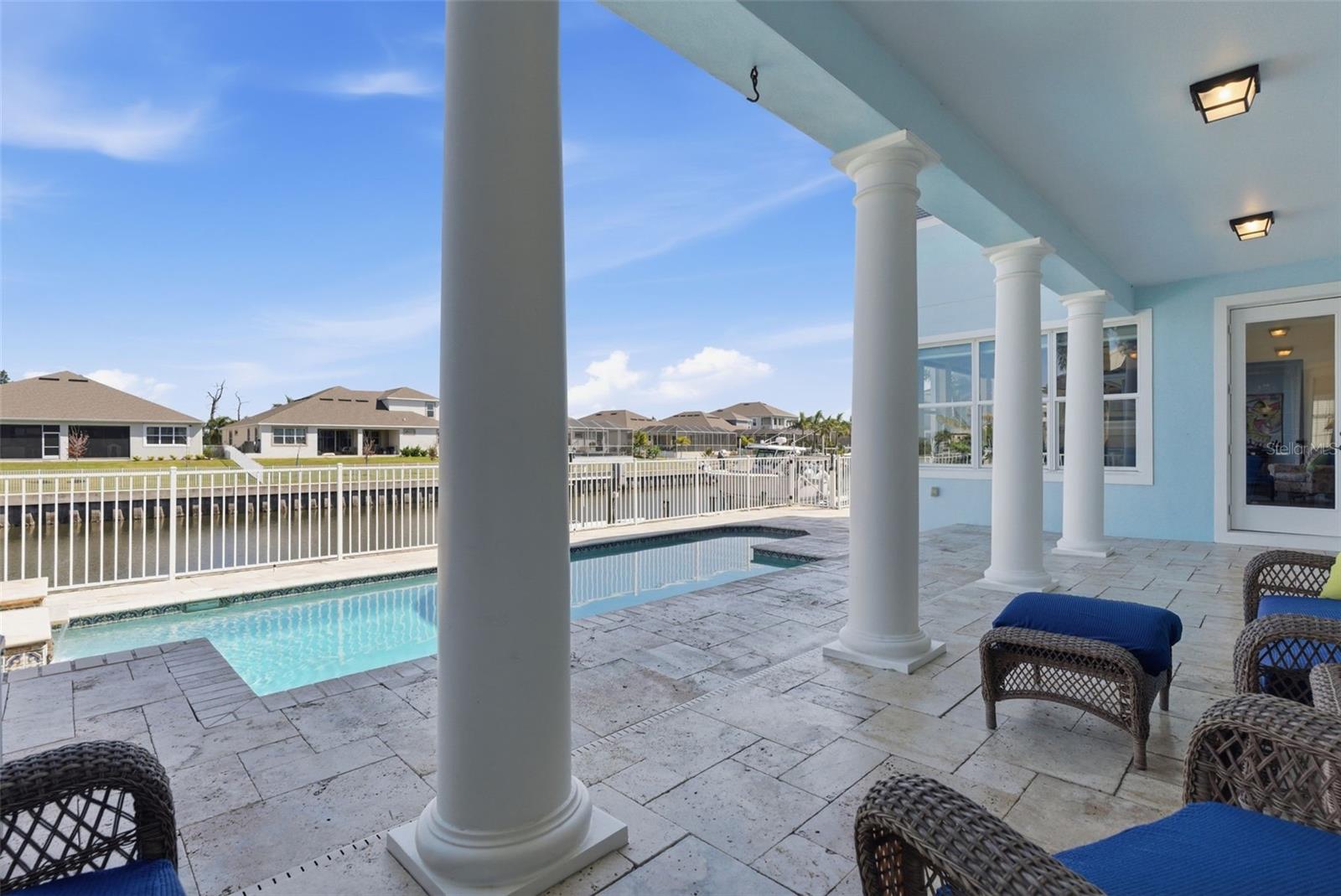 Image 17 of 92 For 715 Islebay Drive