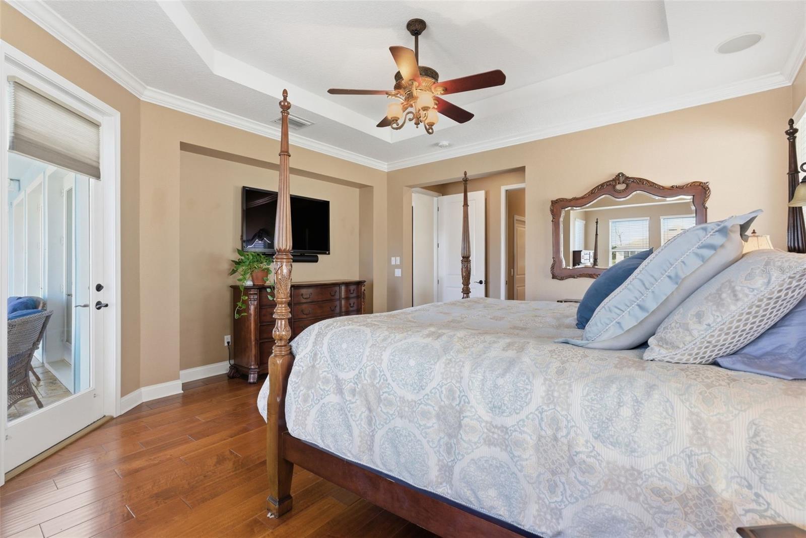 Image 37 of 92 For 715 Islebay Drive