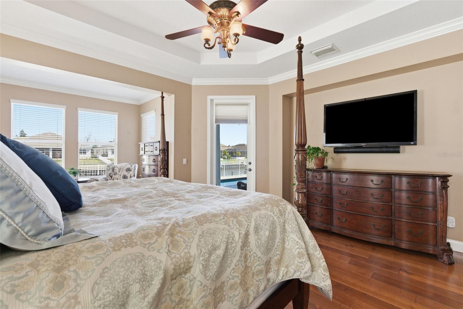 Image 39 of 92 For 715 Islebay Drive