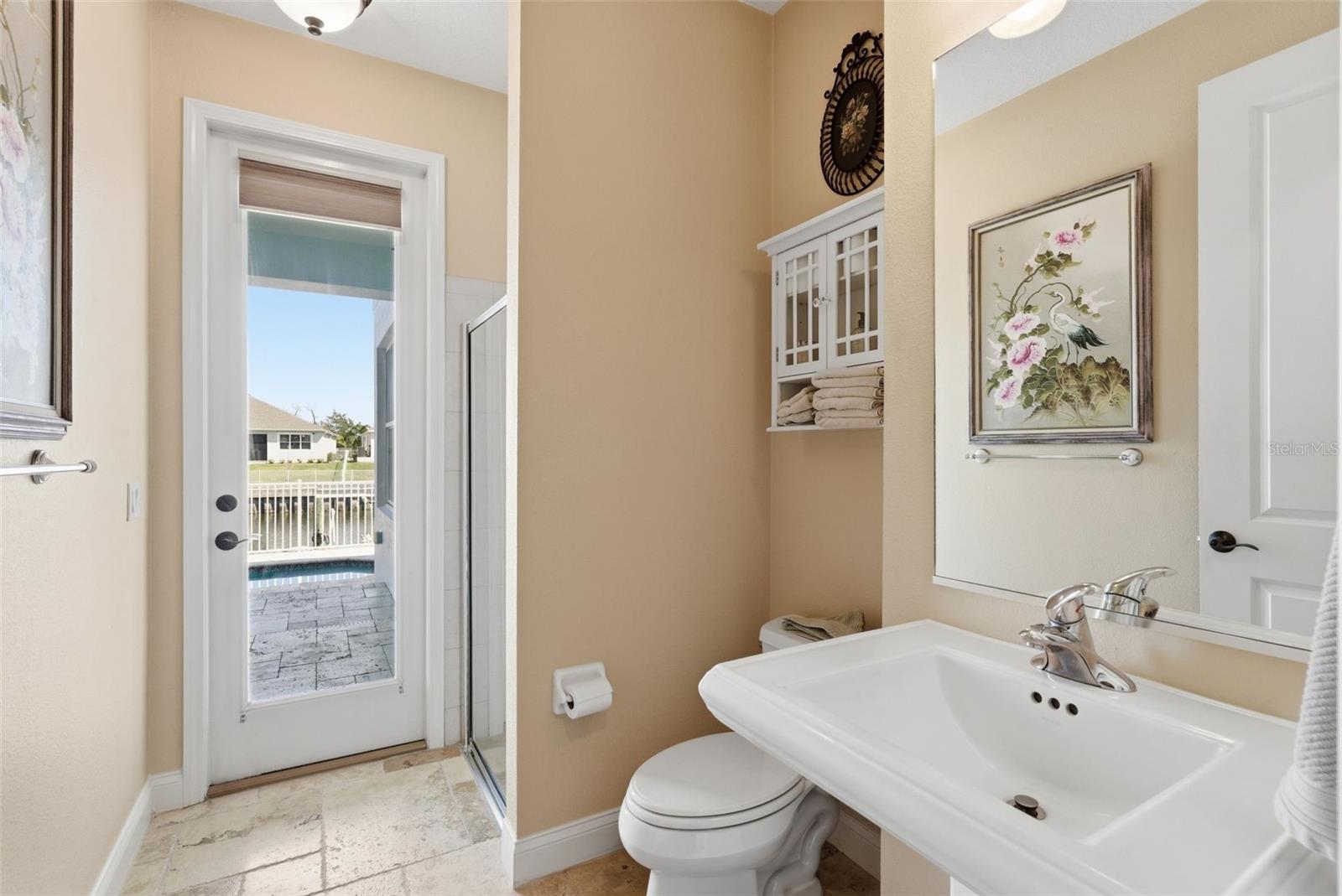 Image 46 of 92 For 715 Islebay Drive