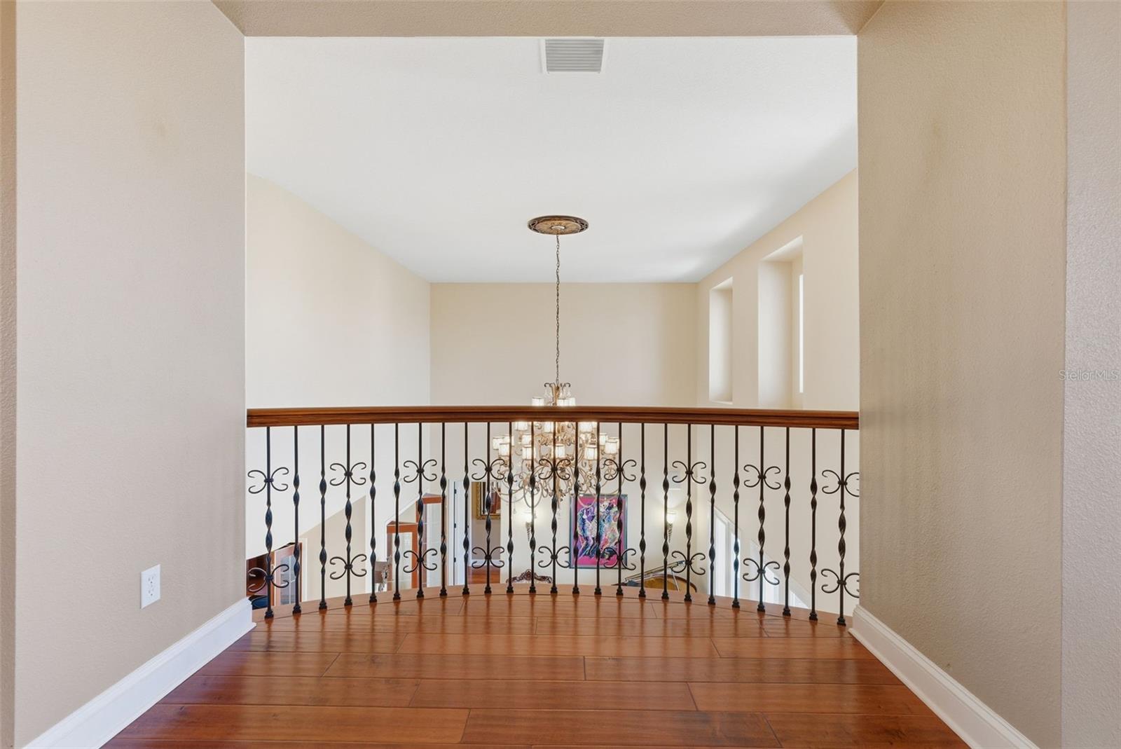 Image 49 of 92 For 715 Islebay Drive