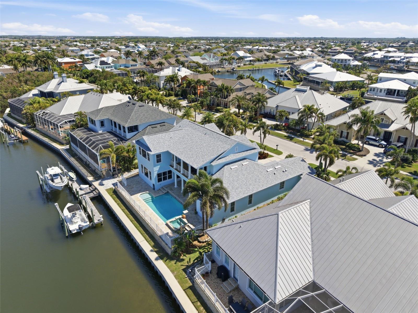 Image 73 of 92 For 715 Islebay Drive