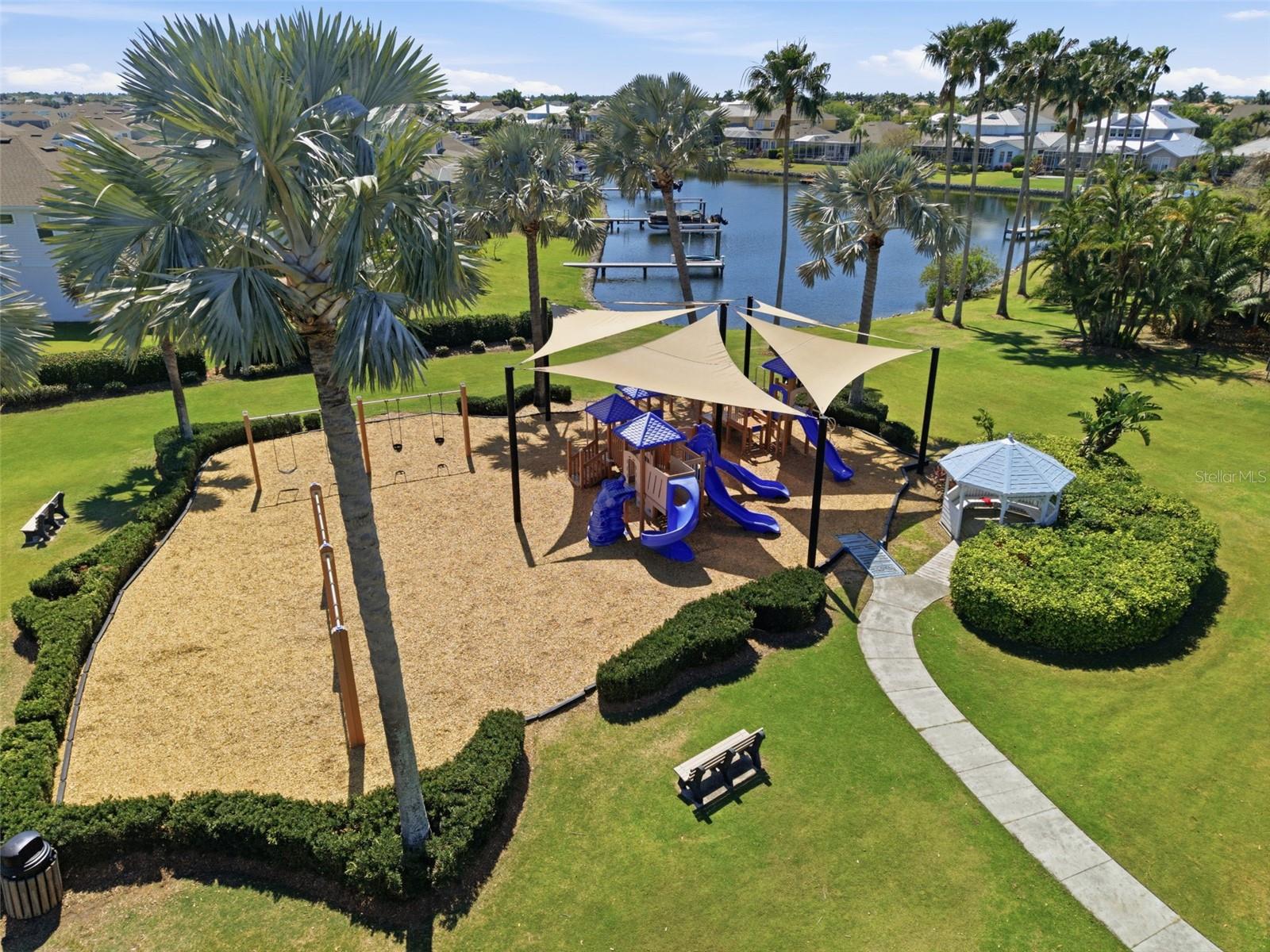 Image 89 of 92 For 715 Islebay Drive