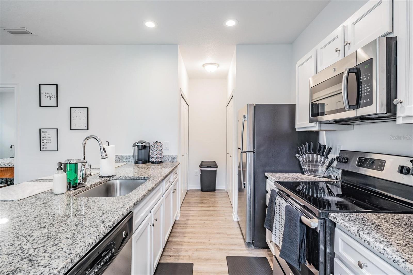 Image 14 of 42 For 2604 Highland Avenue A