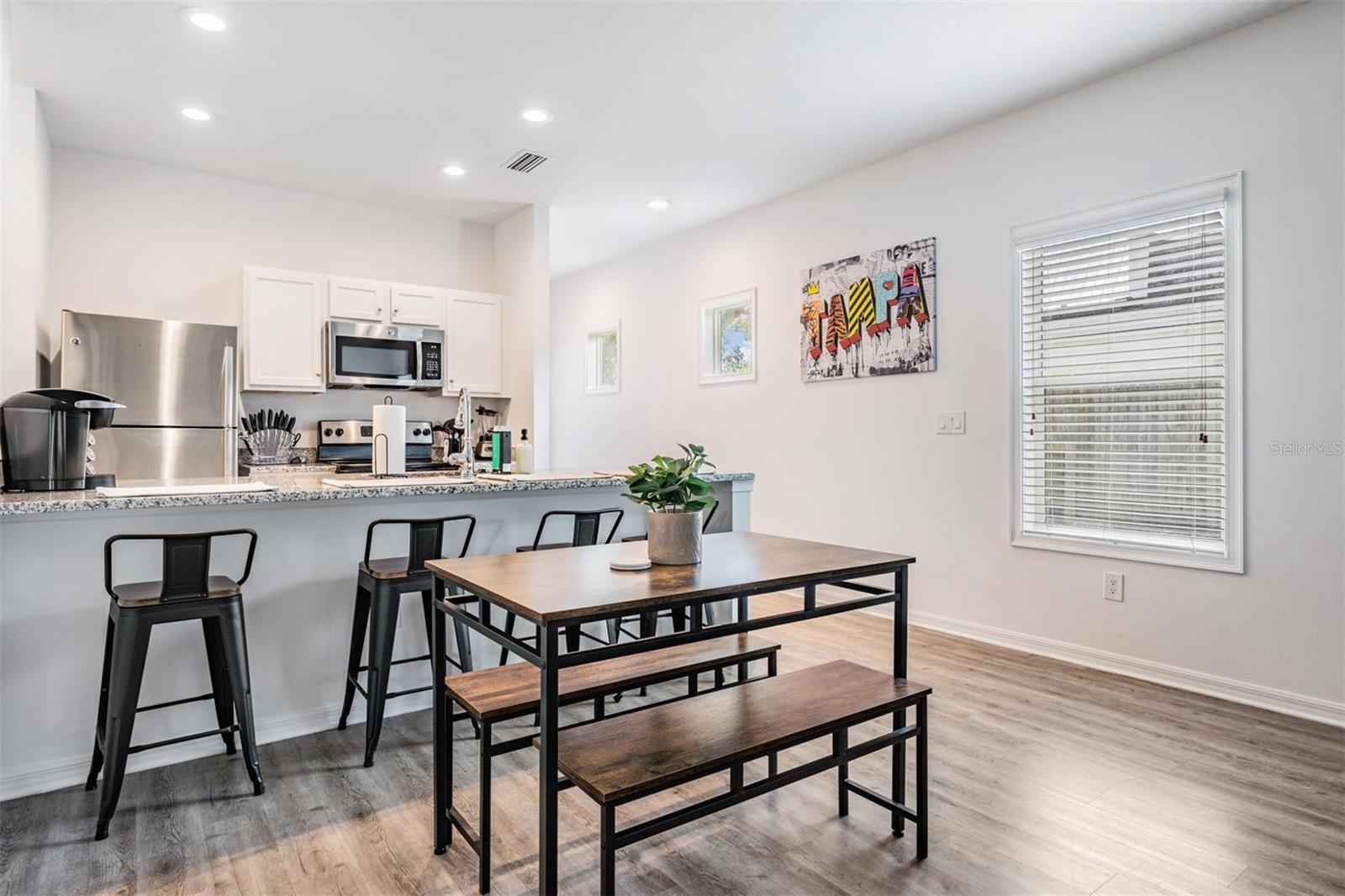 Image 19 of 42 For 2604 Highland Avenue A