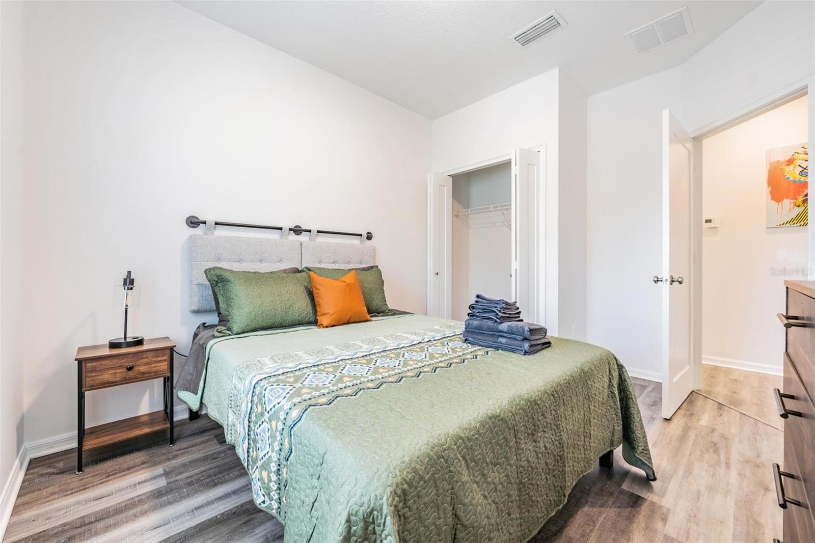 Image 28 of 42 For 2604 Highland Avenue A