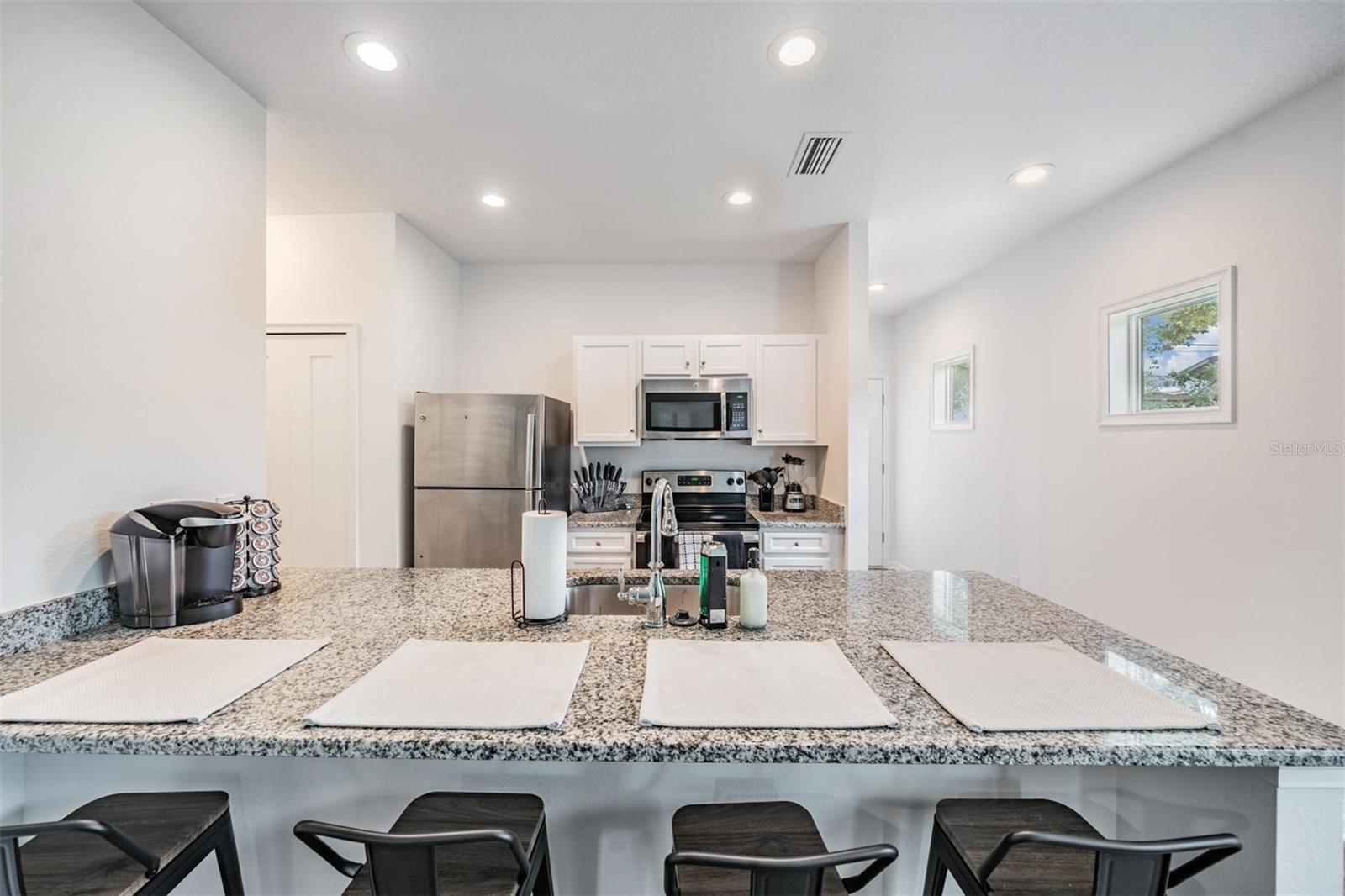 Image 9 of 42 For 2604 Highland Avenue A