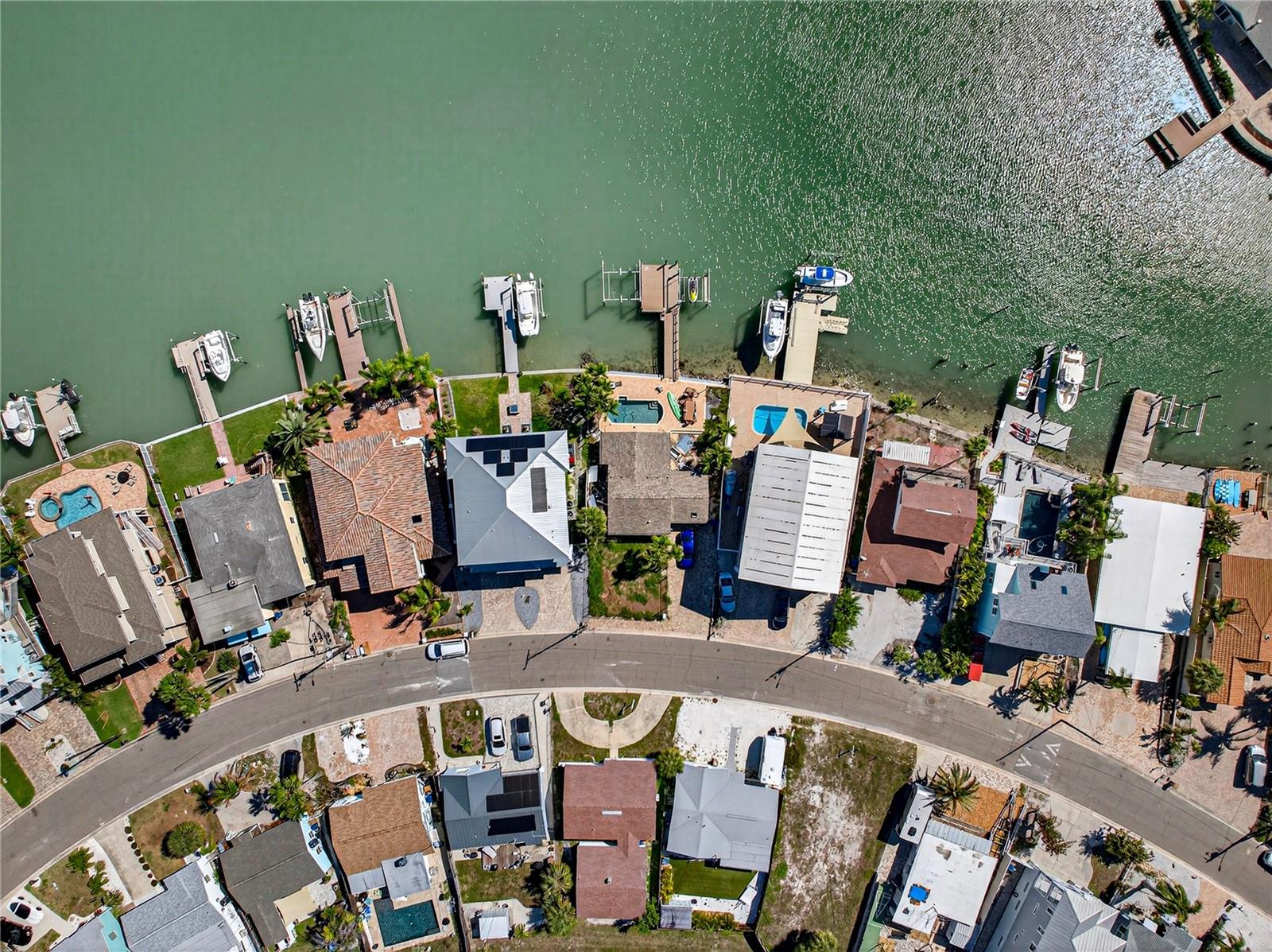 Image 10 of 19 For 449 Bayshore Drive