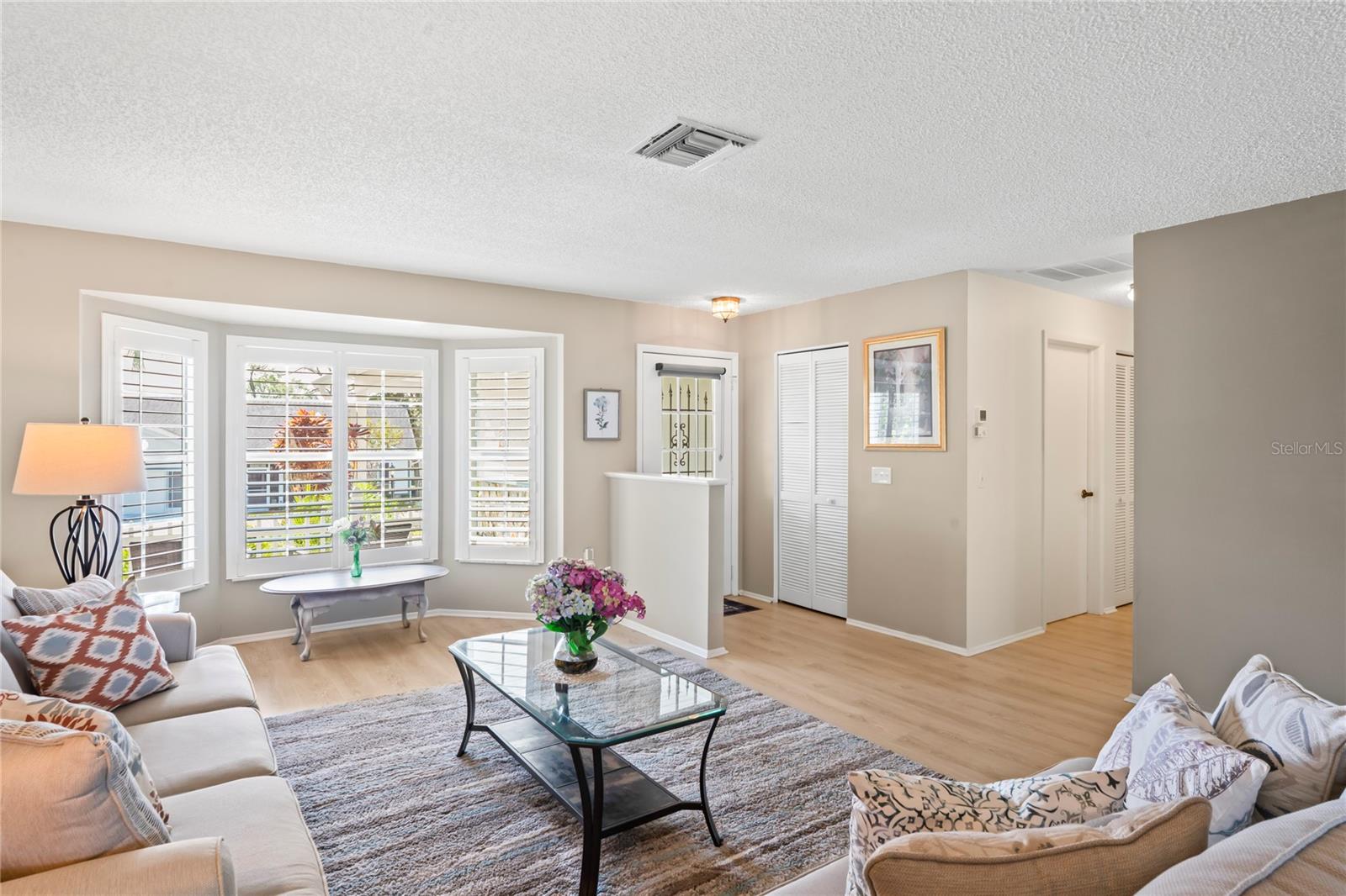 Image 10 of 98 For 7107 Pond View Court