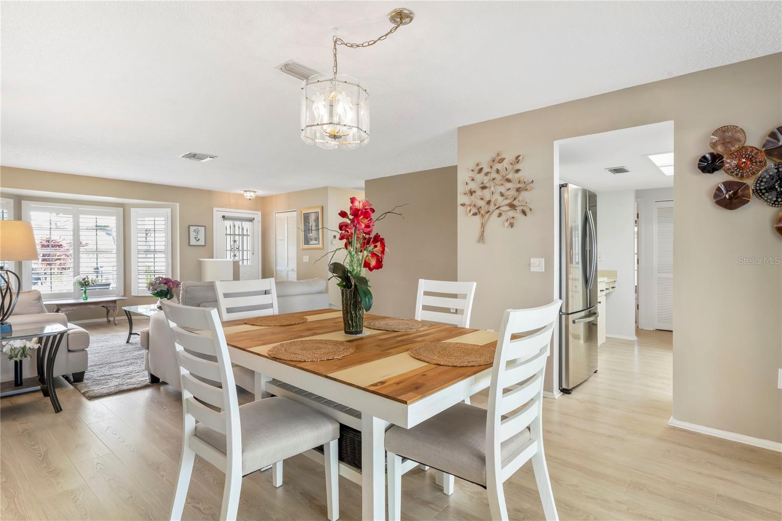 Image 23 of 98 For 7107 Pond View Court