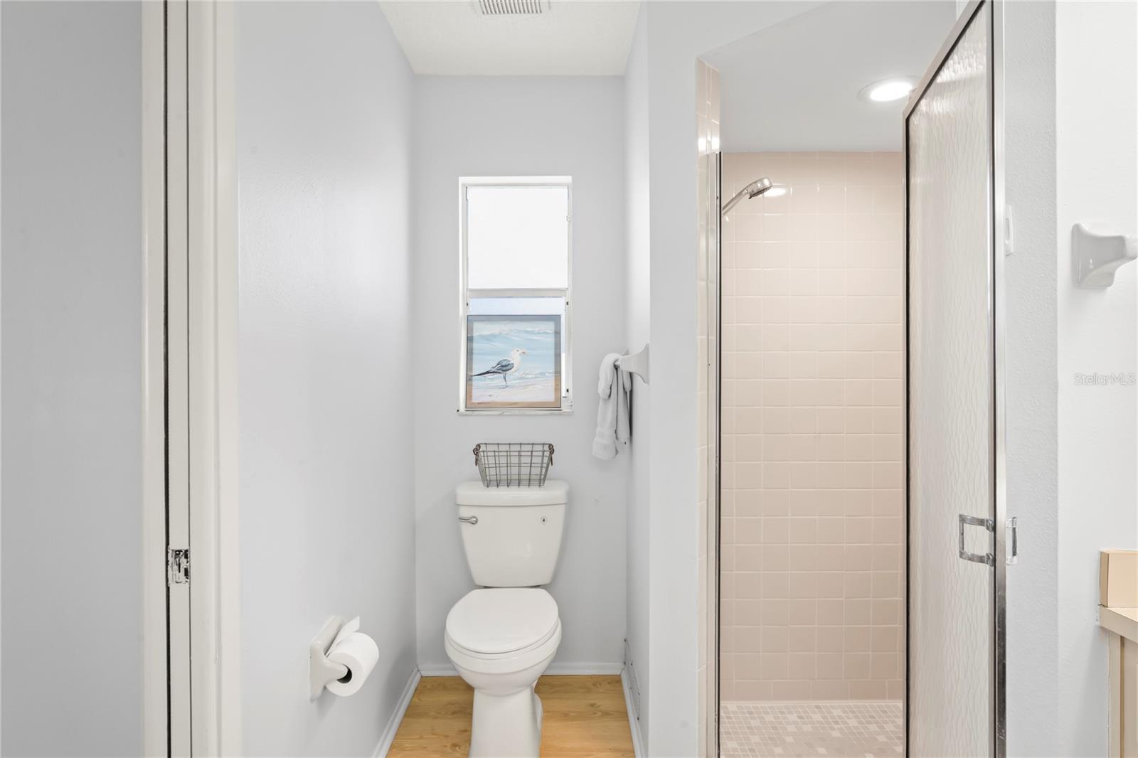 Image 35 of 98 For 7107 Pond View Court