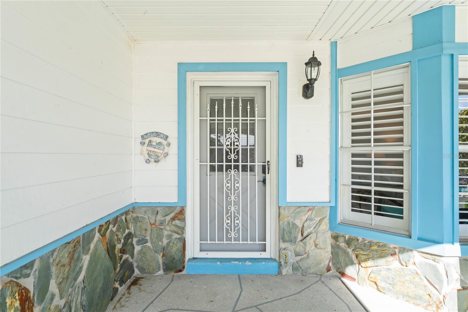 Image 5 of 98 For 7107 Pond View Court