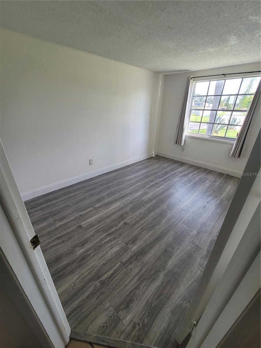 Image 11 of 40 For 9826 Lehigh Drive