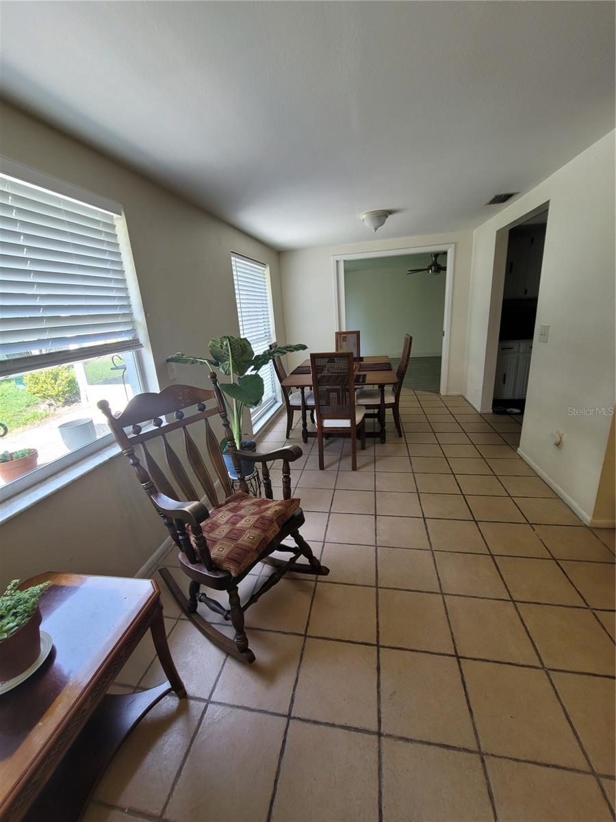 Image 20 of 40 For 9826 Lehigh Drive