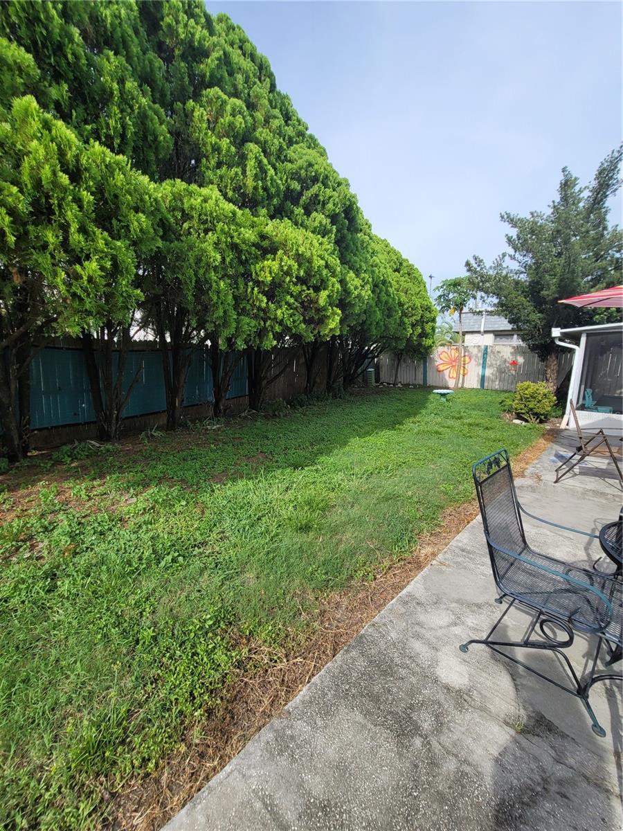 Image 34 of 40 For 9826 Lehigh Drive