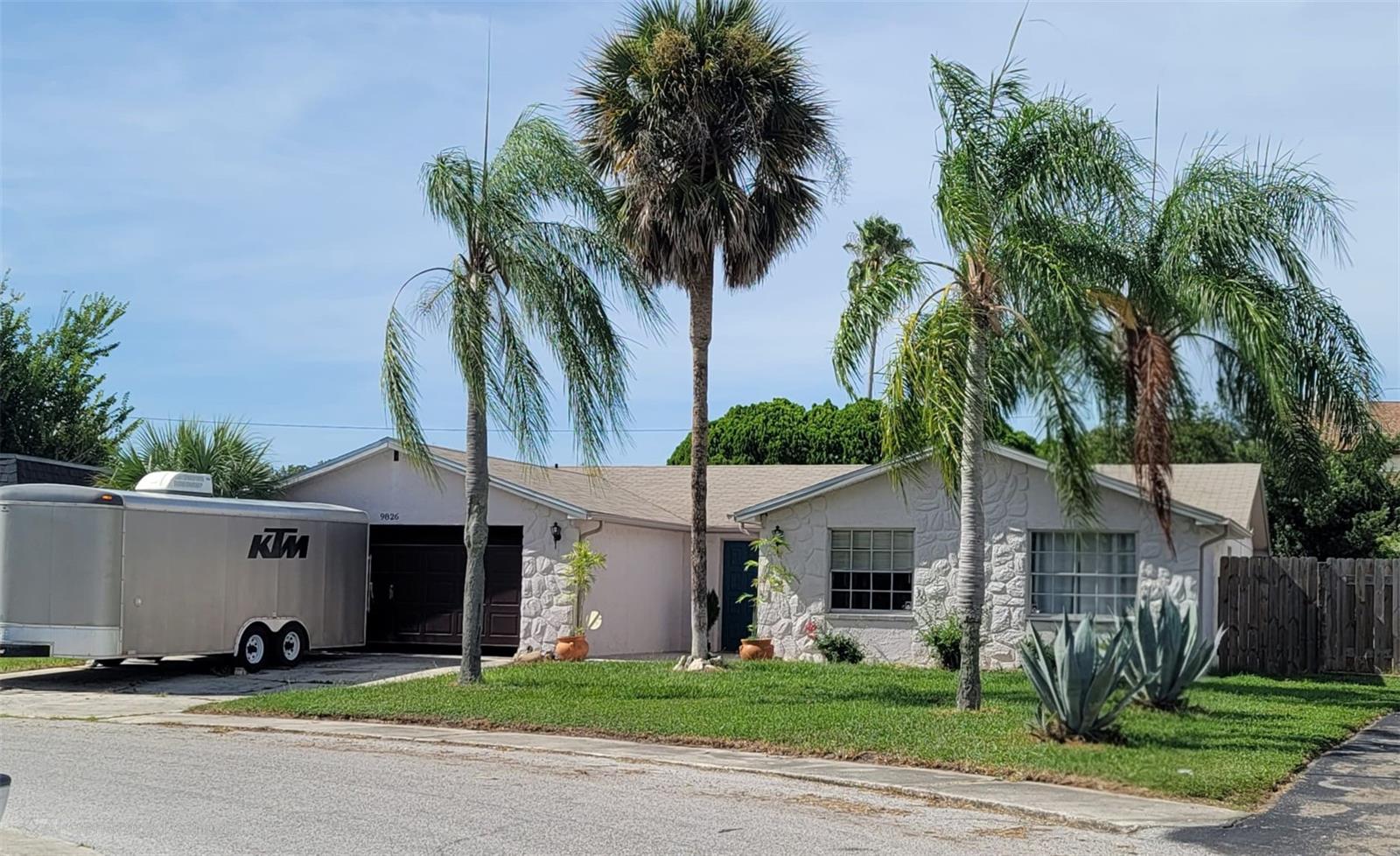 Image 39 of 40 For 9826 Lehigh Drive