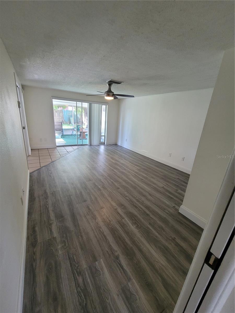 Image 7 of 40 For 9826 Lehigh Drive