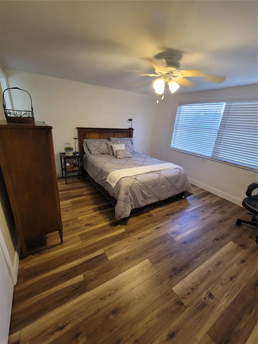 Image 8 of 40 For 9826 Lehigh Drive