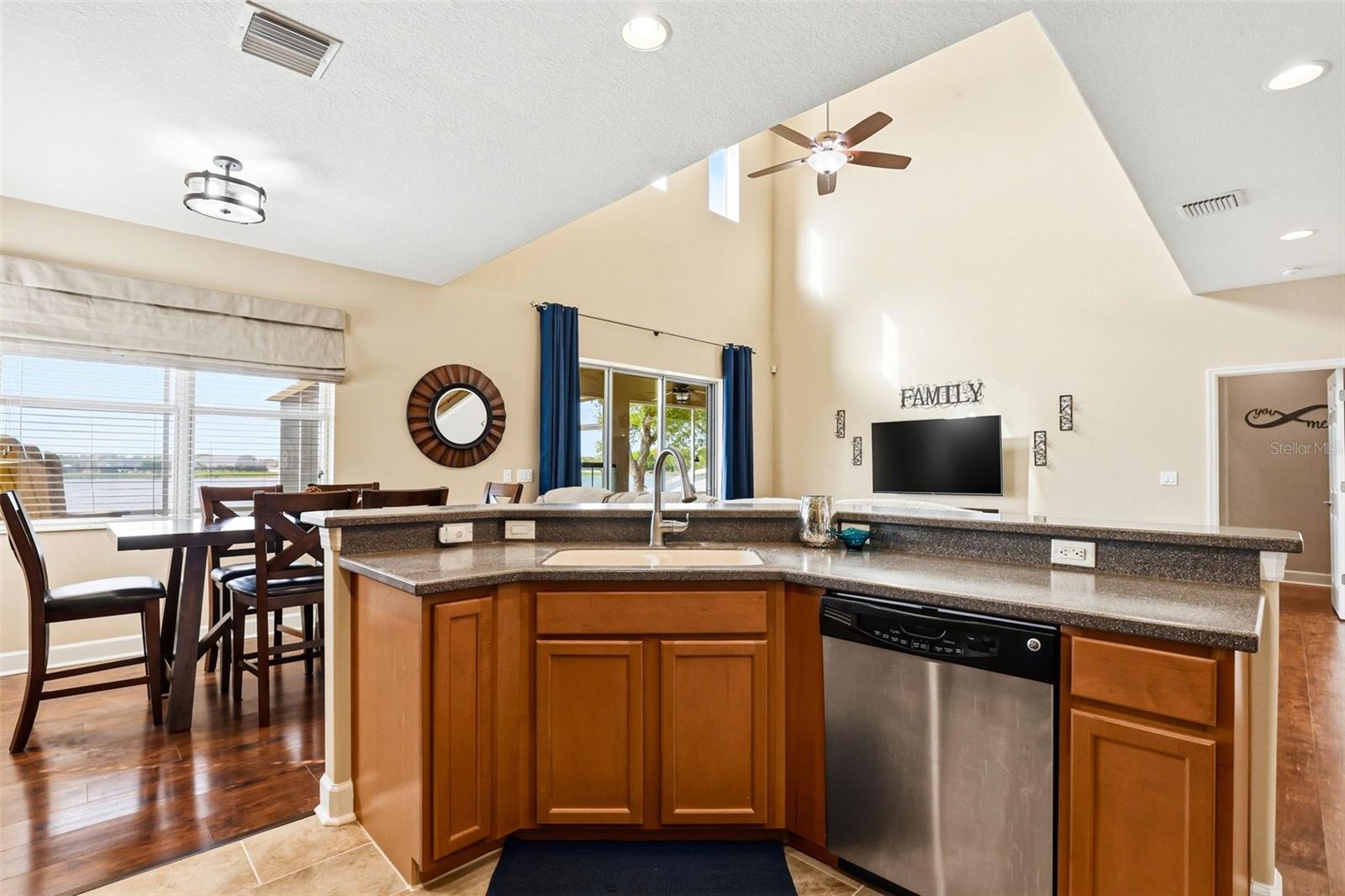 Image 11 of 60 For 714 Tanana Fall Drive