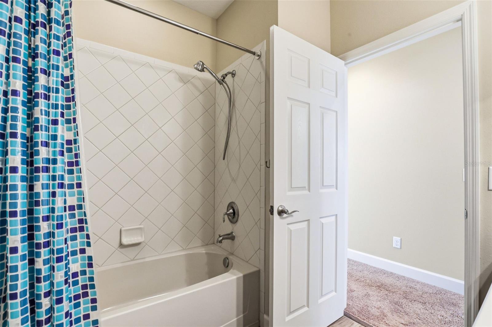 Image 40 of 60 For 714 Tanana Fall Drive