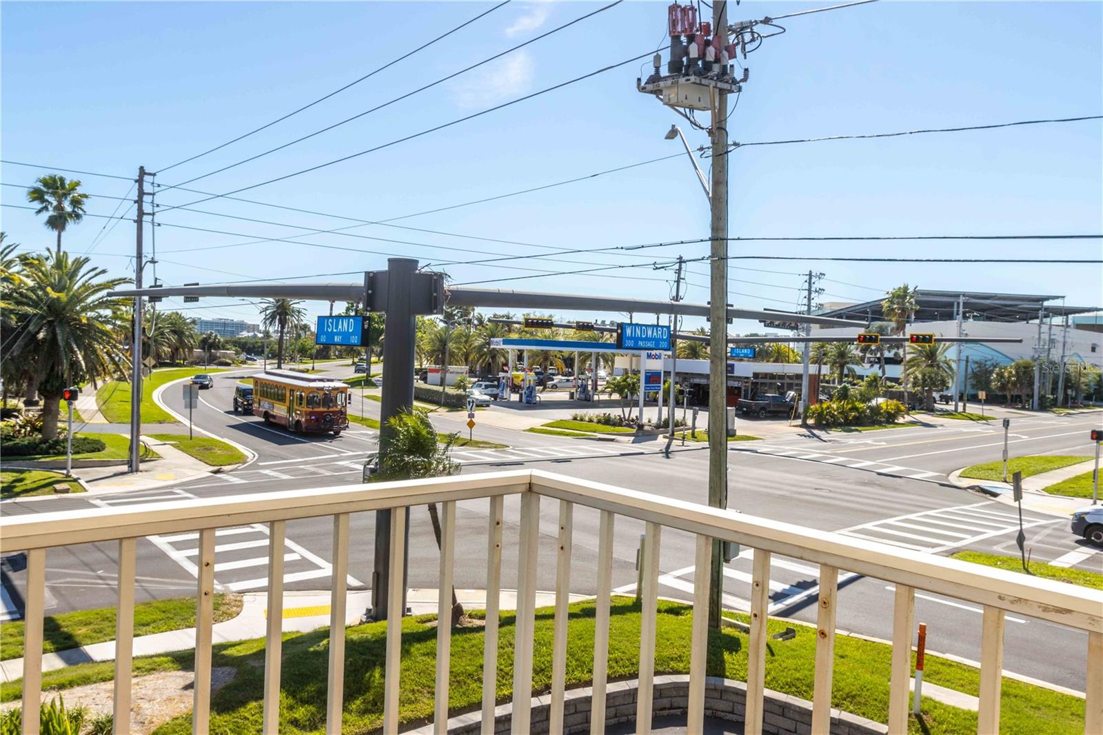 Image 14 of 45 For 105 Island Way 142